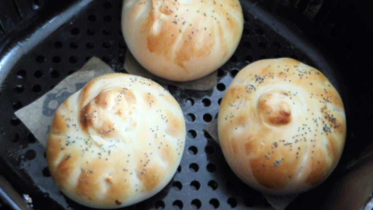 cach-hap-banh-bao-bang-noi-chien-khong-dau